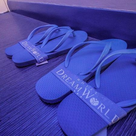 Hotel Dream World Araneta Cubao Quezon City Extérieur photo